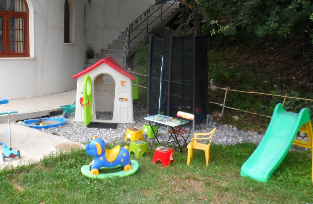 Pataki Guesthouse Petrovac Exterior foto