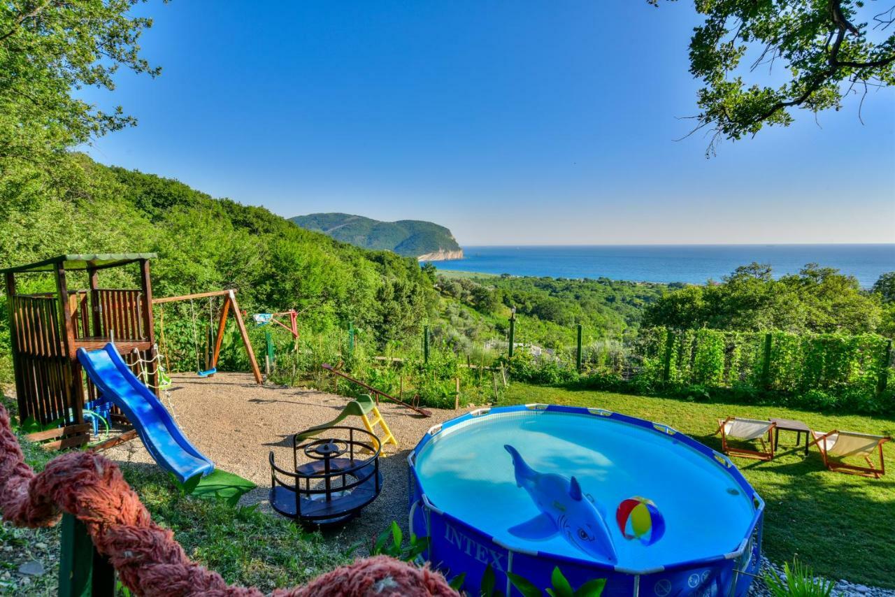 Pataki Guesthouse Petrovac Exterior foto