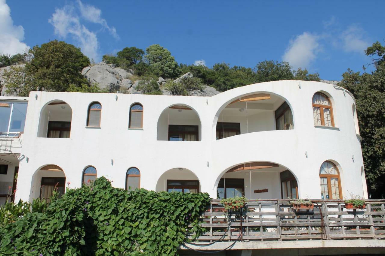Pataki Guesthouse Petrovac Exterior foto