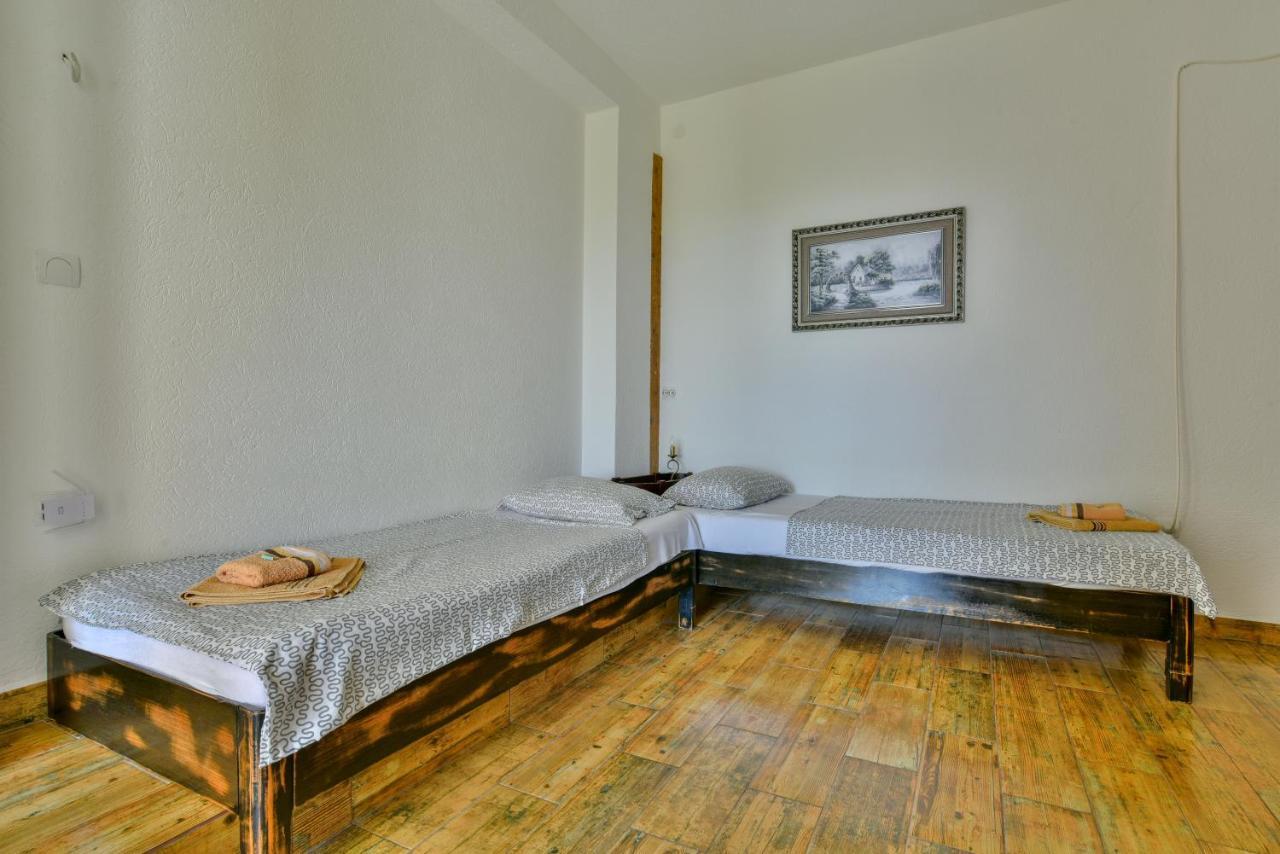 Pataki Guesthouse Petrovac Quarto foto