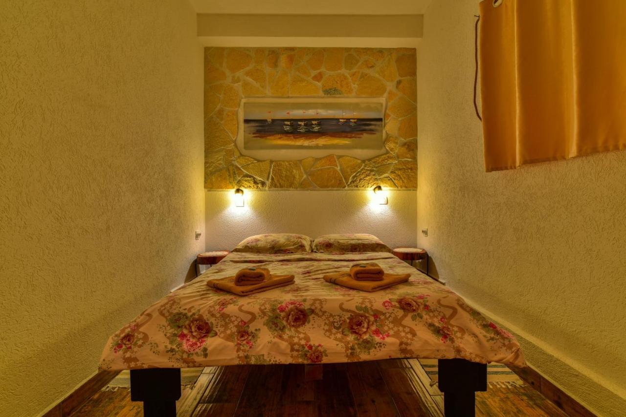 Pataki Guesthouse Petrovac Exterior foto
